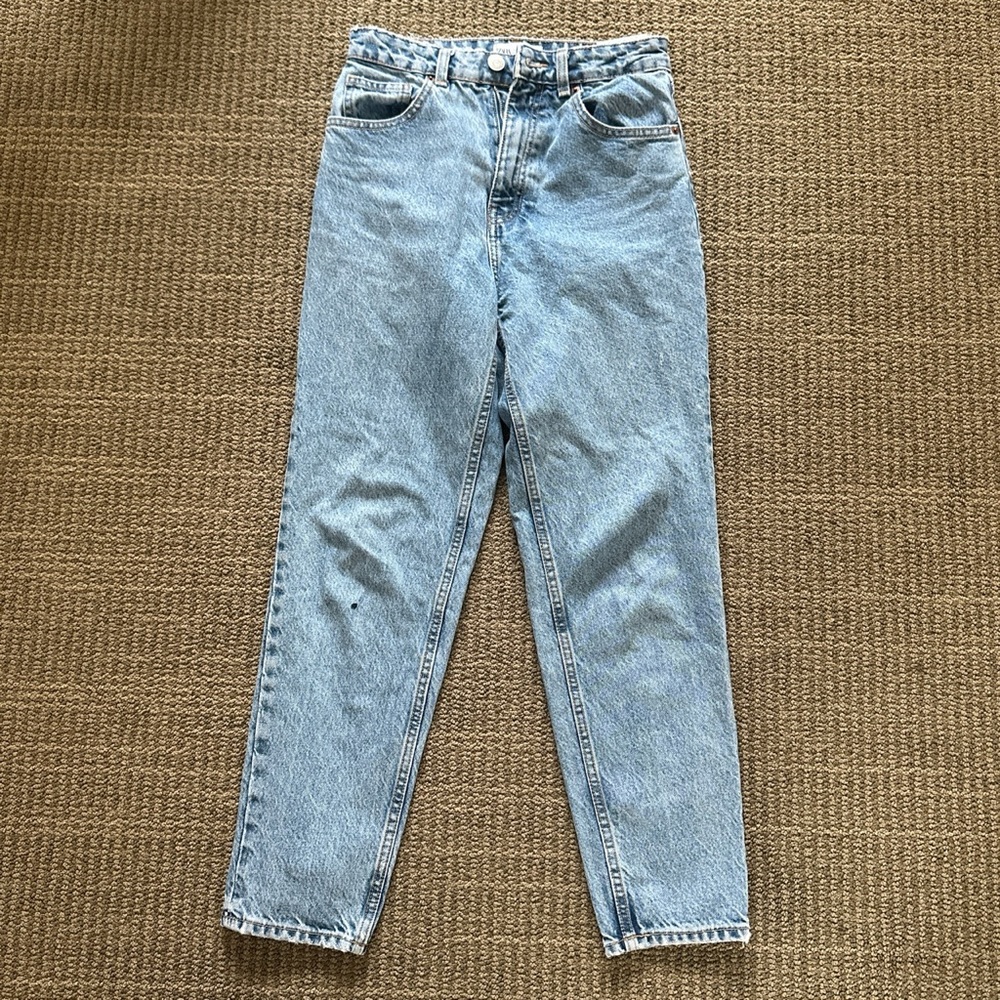 Zara medium wash mom jeans